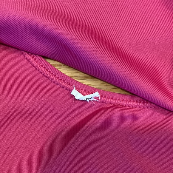 Nike women’s large pink sports bra - Picture 4 of 4